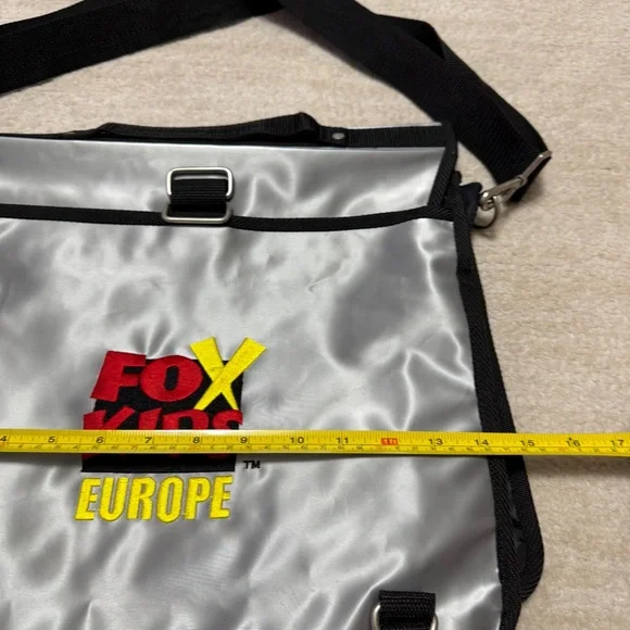Vintage Fox Kids Europe Messenger Bag Silver Promo RARE Official Y2K